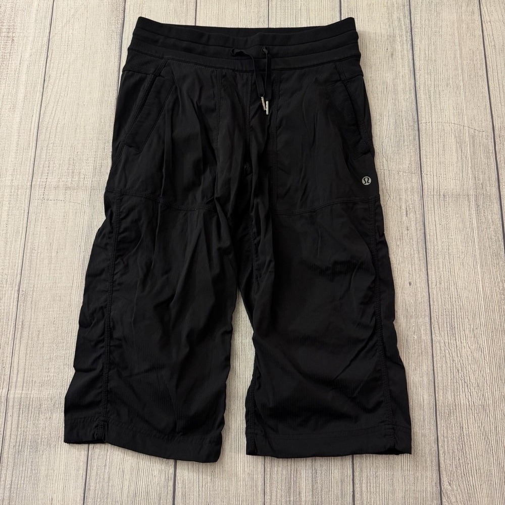Lululemon Dance Studio Cropped Capri ‎ Pants Black Size 4 Women's Workout Yoga